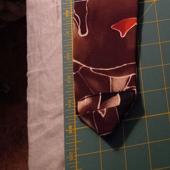 The Easy Scarf NWOT - Picture 3 of 6